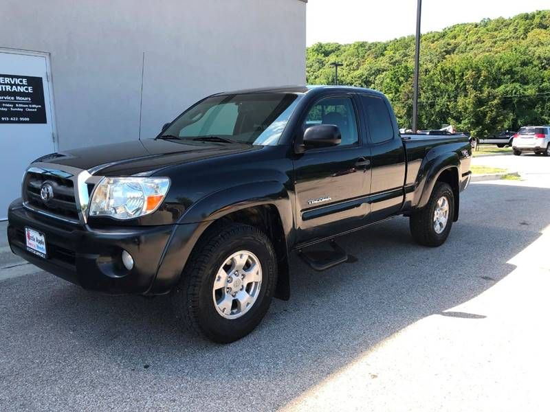  Toyota Tacoma V6 4X4 4DR Access Cab 6.1 FT SB 6M