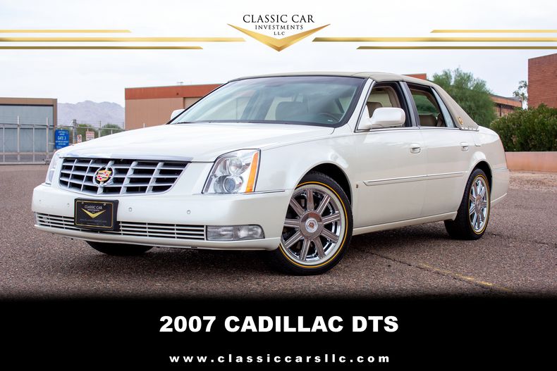  Cadillac DTS