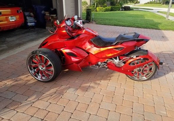  CAN-AM Spyder-Custom