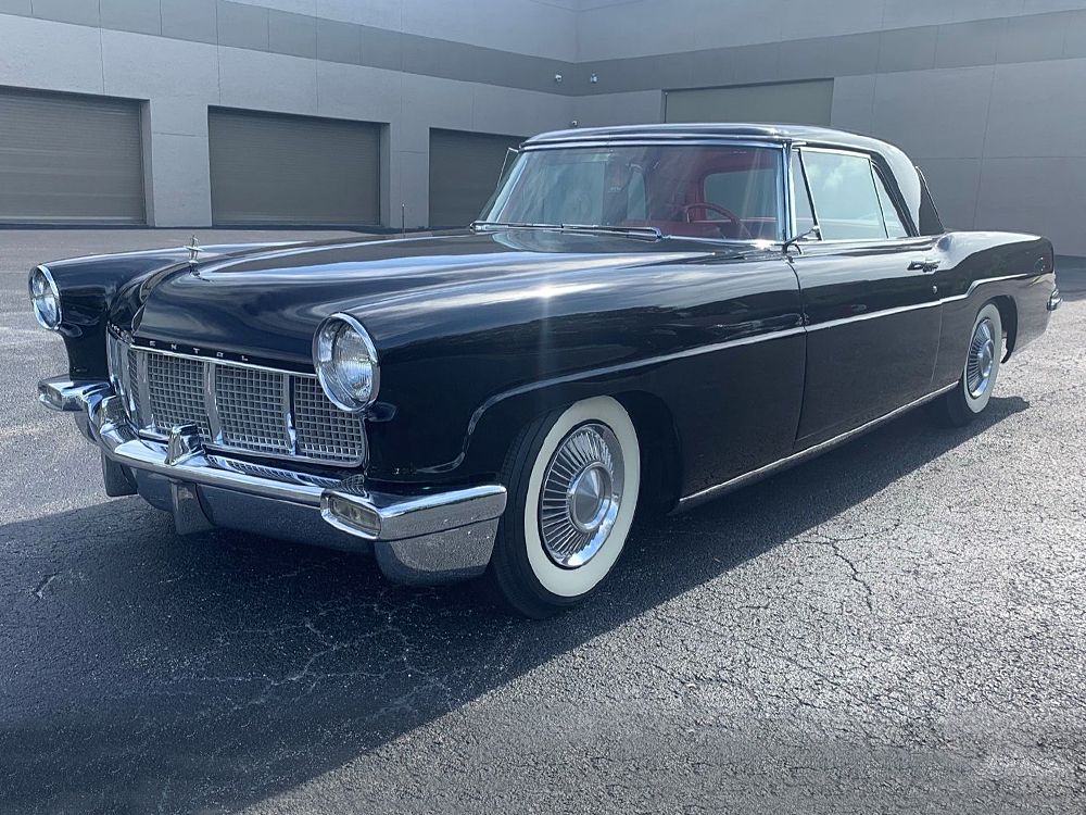  Lincoln Mark II