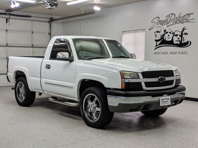  Chevrolet Silverado  LS