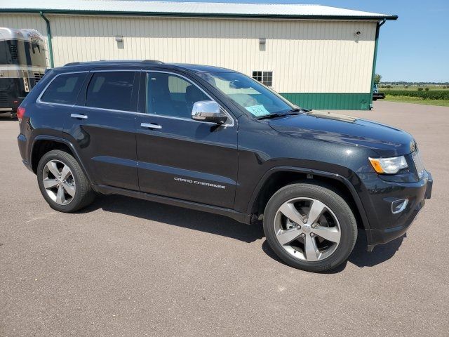  Jeep Grand Cherokee Overland