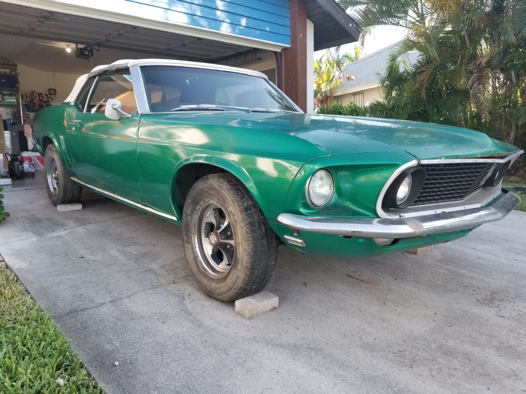  Ford Mustang Convertible