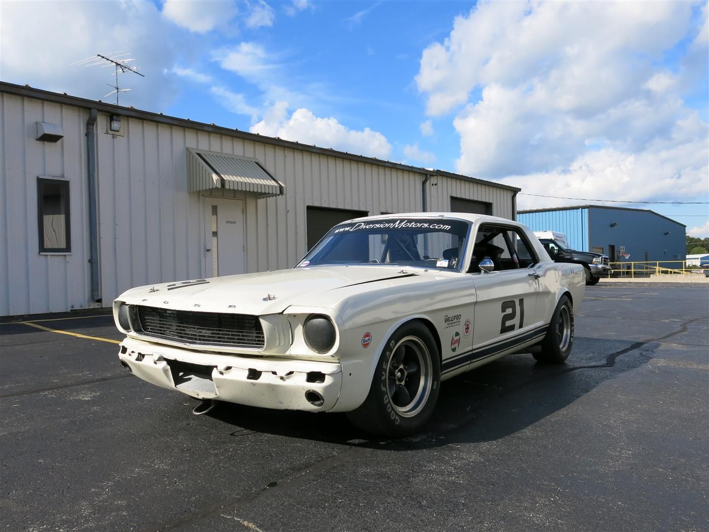  Ford Mustang Road Racer