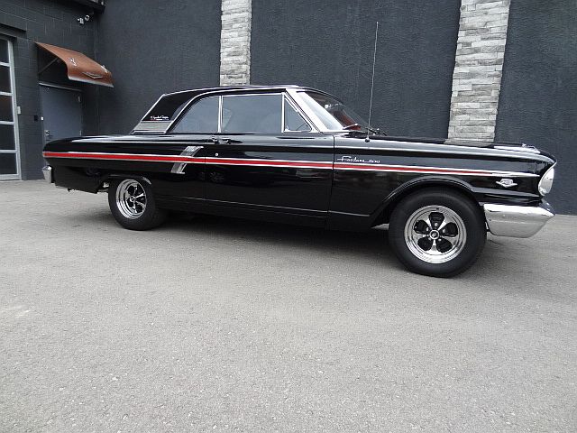  Ford Fairlane Sport Coupe