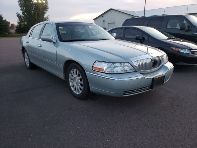  Lincoln Town Car Signature