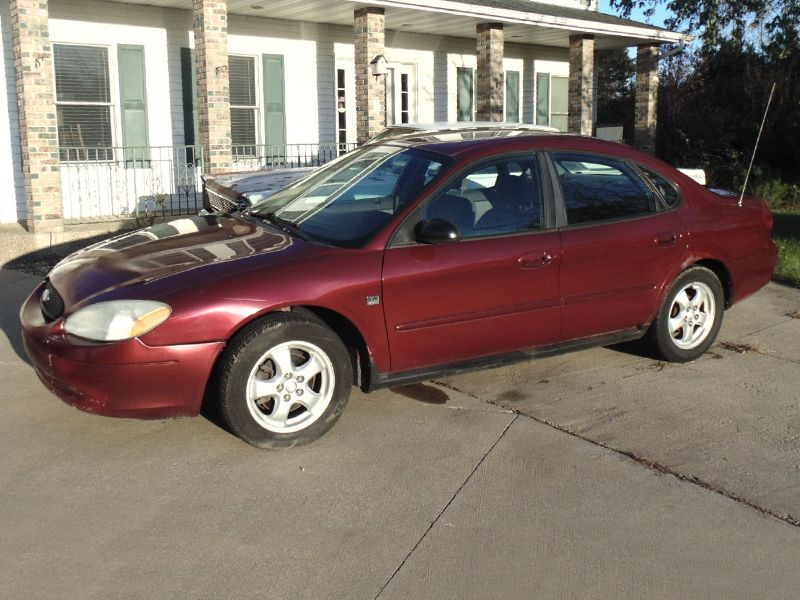  Ford Taurus SE SVG 4 DR. Sedan