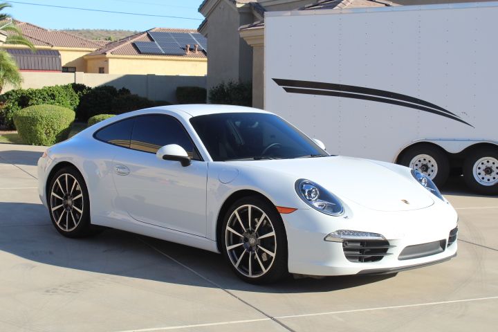  Porsche 911 Carrera Premium