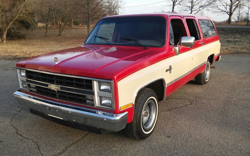  Chevrolet Suburban Silverado