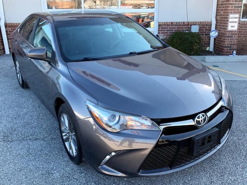  Toyota Camry SE 2.5-Liter 4-Cylinder Used